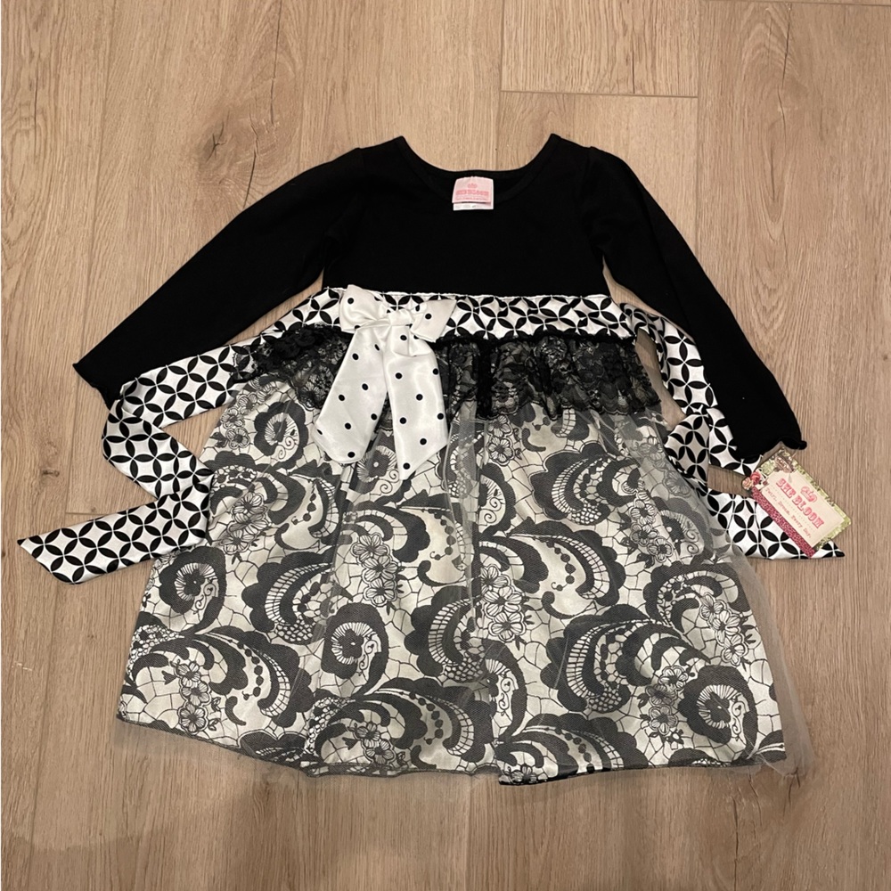 She Bloom toddler dress in black and white. NWT
